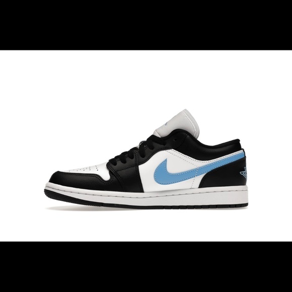 Jordan 1 Low University Blue/Black 🔥 - Picture 3 of 5